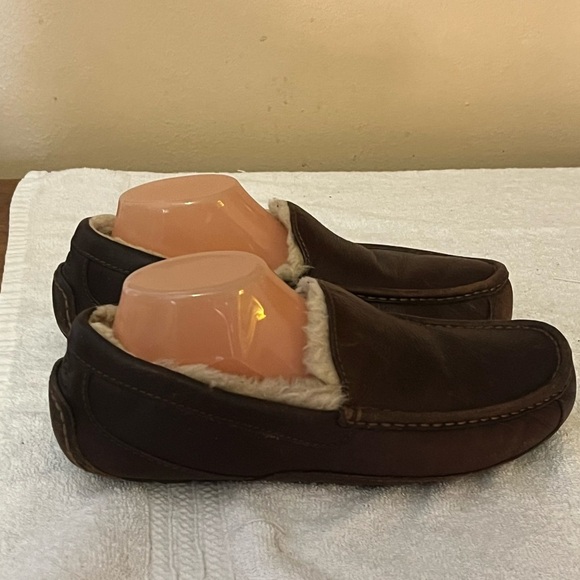 Ugg Ascot Imperfection Slippers Sz 9 - Picture 2 of 12